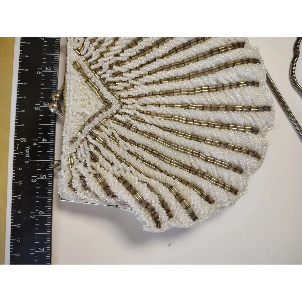 Vintage Beaded Shell Clutch White Gold Art Deco Evening‎ Bag Kiss Lock Crossbody
